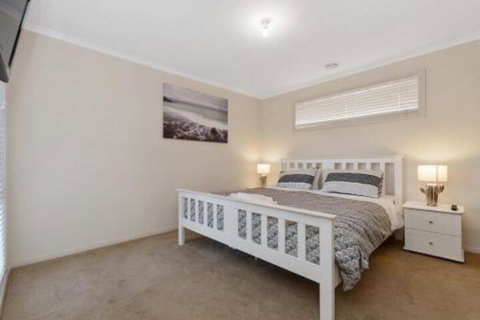 Bay Watch - VIC Tourism 1