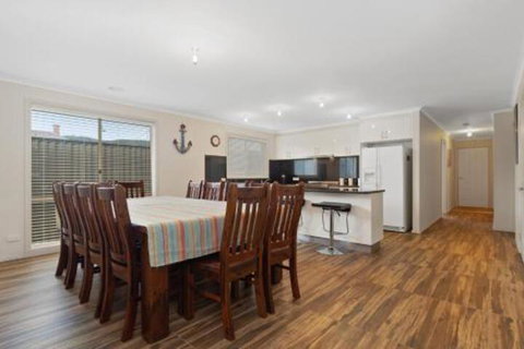 Bay Watch - VIC Tourism 2