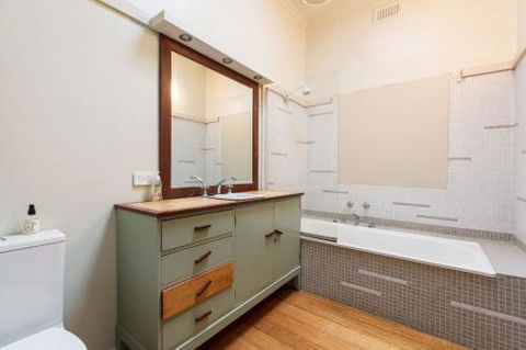 BEACHSIDE GETAWAY DROMANA - VIC Tourism 4