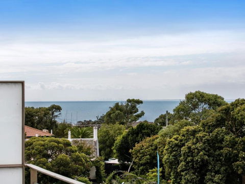 NORTH POINT RETREAT MORNINGTON - VIC Tourism 1