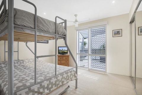 Breakwater Views Apartments - VIC Tourism 1