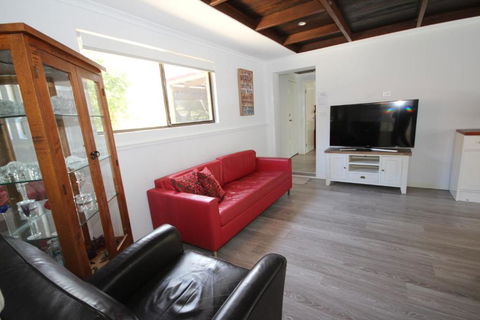 Boambee Hideaway - VIC Tourism 3
