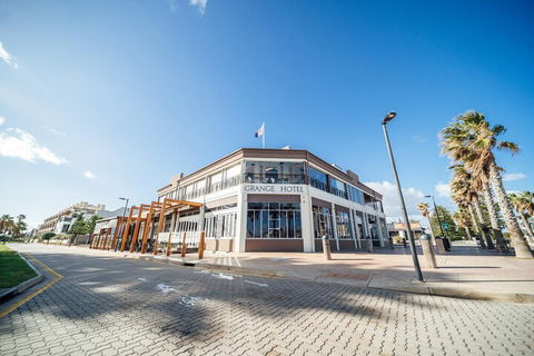 Urban Beach Shack Metres From The Beach & Cafes - VIC Tourism 1