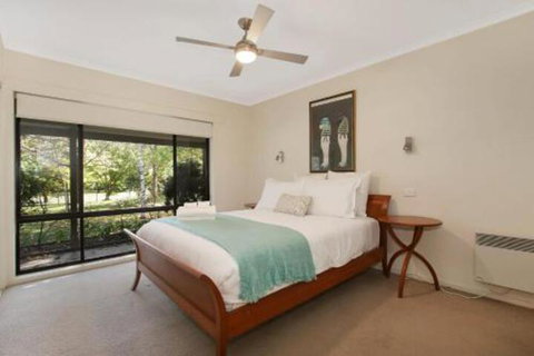 Alpine Streamside - VIC Tourism 0