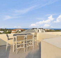 Sunshine Beach Self Contained Unit Beach Views Unit 2 Elouera 44 Elanda Street