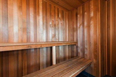 CENTRAL CBD EXEC STUNNING VIEW WIFI NETFLIX WINE - VIC Tourism 5