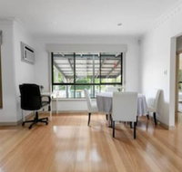 Spacious 3bedrooms big Housemitcham - VIC Tourism