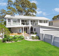 The Lake House with swimming pool - VIC Tourism