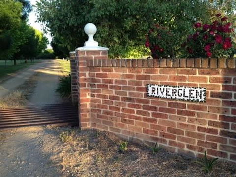 Riverglen Cottage B&B - VIC Tourism 0