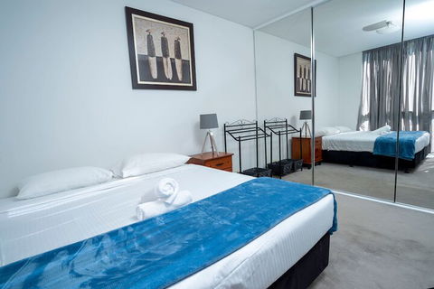 Premium 2 Bedroom Apartment - VIC Tourism 7
