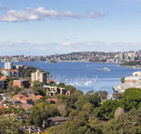 2 Bdrm North Sydney with harbour views - VIC Tourism