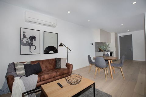 Chocolate Taste Apartment In Parkville - VIC Tourism 1