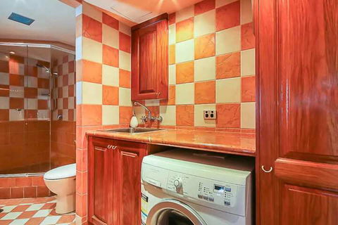 Spacious 2 Bedroom Apartment With Panoramic Views - VIC Tourism 5