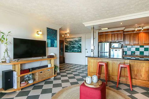 Spacious 2 Bedroom Apartment With Panoramic Views - VIC Tourism 3