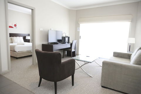 Centrepoint Apartments - VIC Tourism 5
