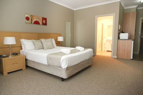Centrepoint Apartments - VIC Tourism 4