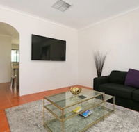 Safe  Secure 2 Bedroom Villa - VIC Tourism