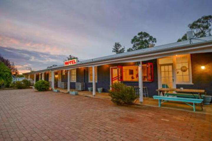 Cudal NSW VIC Tourism