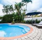 Barbados Noosa - VIC Tourism