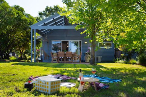 Wayward Cottage - VIC Tourism 0