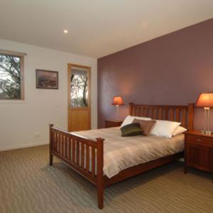 Moose Lodge - VIC Tourism 5