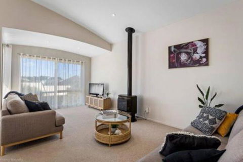 DRIFTWOOD VILLA Free Wifi Walk To Beach - VIC Tourism 1