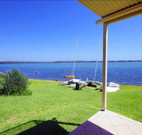 Blue Water at Mannering Park - VIC Tourism