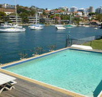 Waterfront Kirribilli Apartment NS181