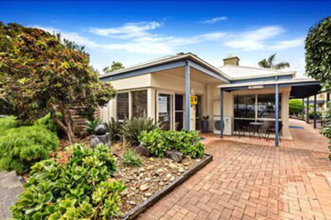 Island Breeze Resort - VIC Tourism 2
