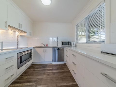 5B Genesta St. Cowes - VIC Tourism 4