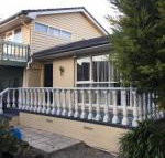 Holiday home close to train station - VIC Tourism