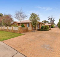 2 / 3 Wyndham AveCowes - VIC Tourism