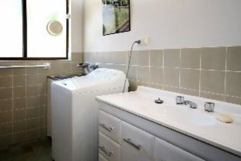 3 Bedroom House At Garuwa Street - VIC Tourism 2