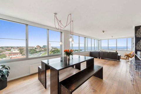 St Kilda Penthouse With Panaromic Bay And City View - VIC Tourism 0