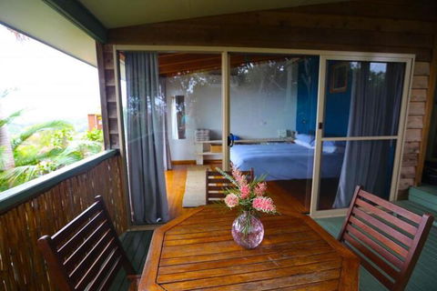 Benjis By The Sea - VIC Tourism 7