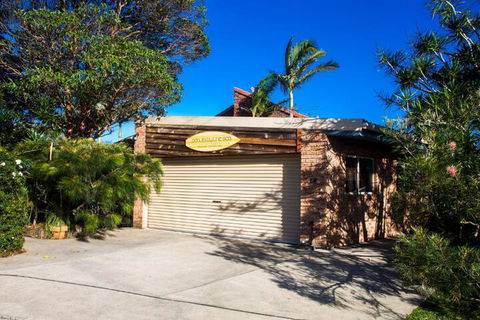 Benjis By The Sea - VIC Tourism 5