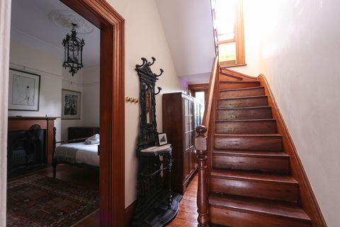 Discover Classic Rocks - VIC Tourism 5