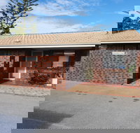 Ocean Beach Chalet 18 - VIC Tourism