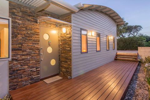 Caves Retreat - VIC Tourism 0