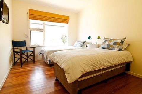 Deepdene - VIC Tourism 1