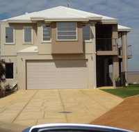 Acaciabnb - VIC Tourism