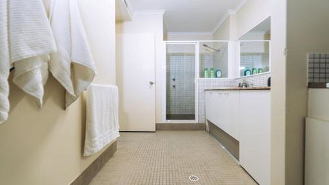 Central City Convenience Free Parking & WiFi - VIC Tourism 2