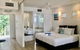 Quiet Oasis Apartment With Rooftop Spa - thumb 3
