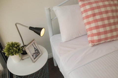 Magdalene Wolli Crk 5.07 - VIC Tourism 1