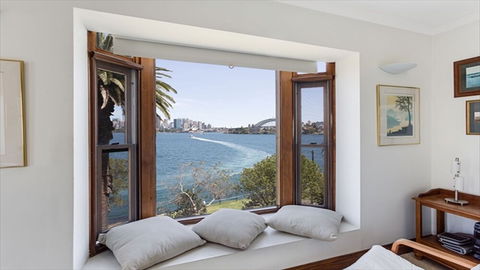 Postcard Views Of Iconic Sydney Harbour CP302 - VIC Tourism 1