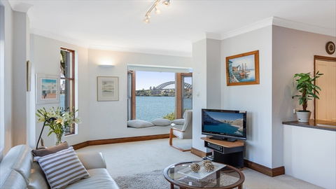 Postcard Views Of Iconic Sydney Harbour CP302 - VIC Tourism 3