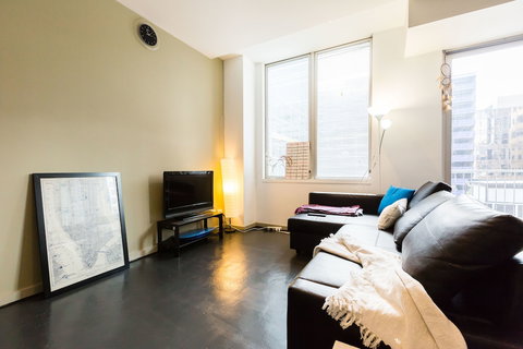 MEGAN, 2BDR Melbourne Apartment - VIC Tourism 3