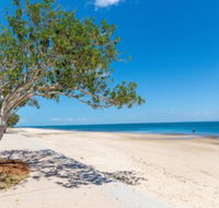 Spectacular Unit Overlooking Pumicestone Passage Welsby Pde Bongaree - VIC Tourism