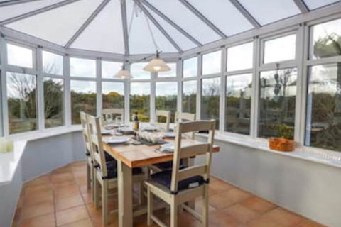 Waverley Corporate Townhouses - VIC Tourism 5