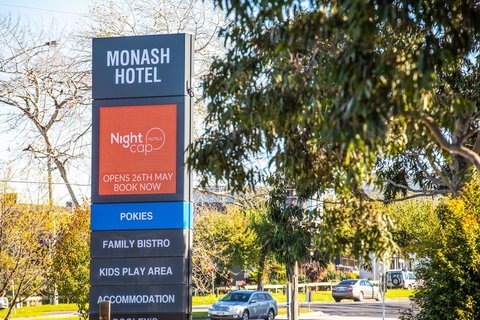 Nightcap At Monash Hotel - VIC Tourism 1